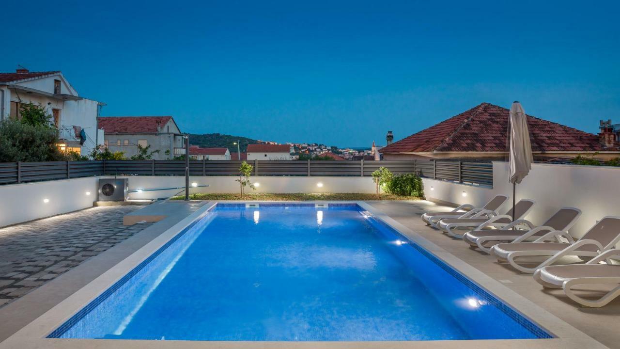 Apartments Apollo Trogir Eksteriør billede