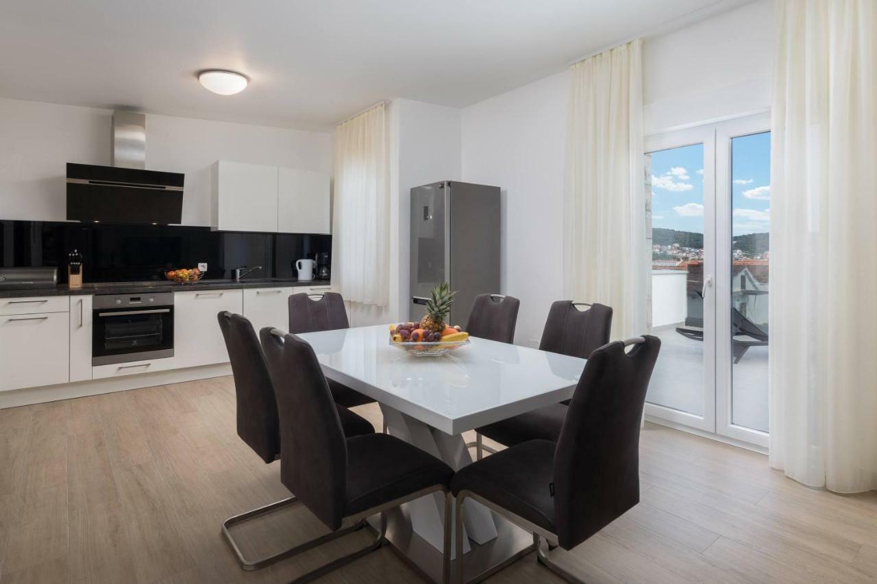 Apartments Apollo Trogir Eksteriør billede