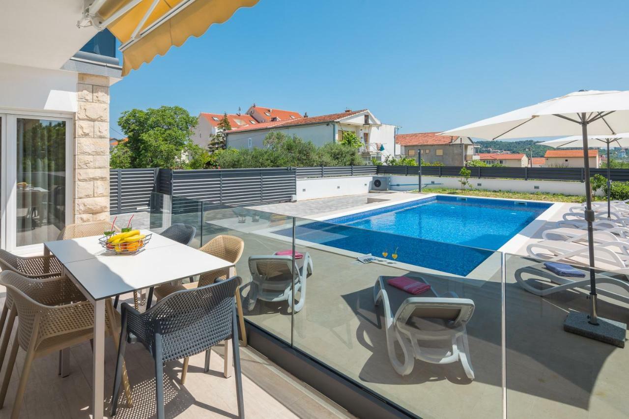 Apartments Apollo Trogir Eksteriør billede